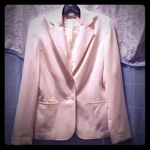 i.e. POLY/WOOL/LYCRA BLAZER CREAM SZ 1